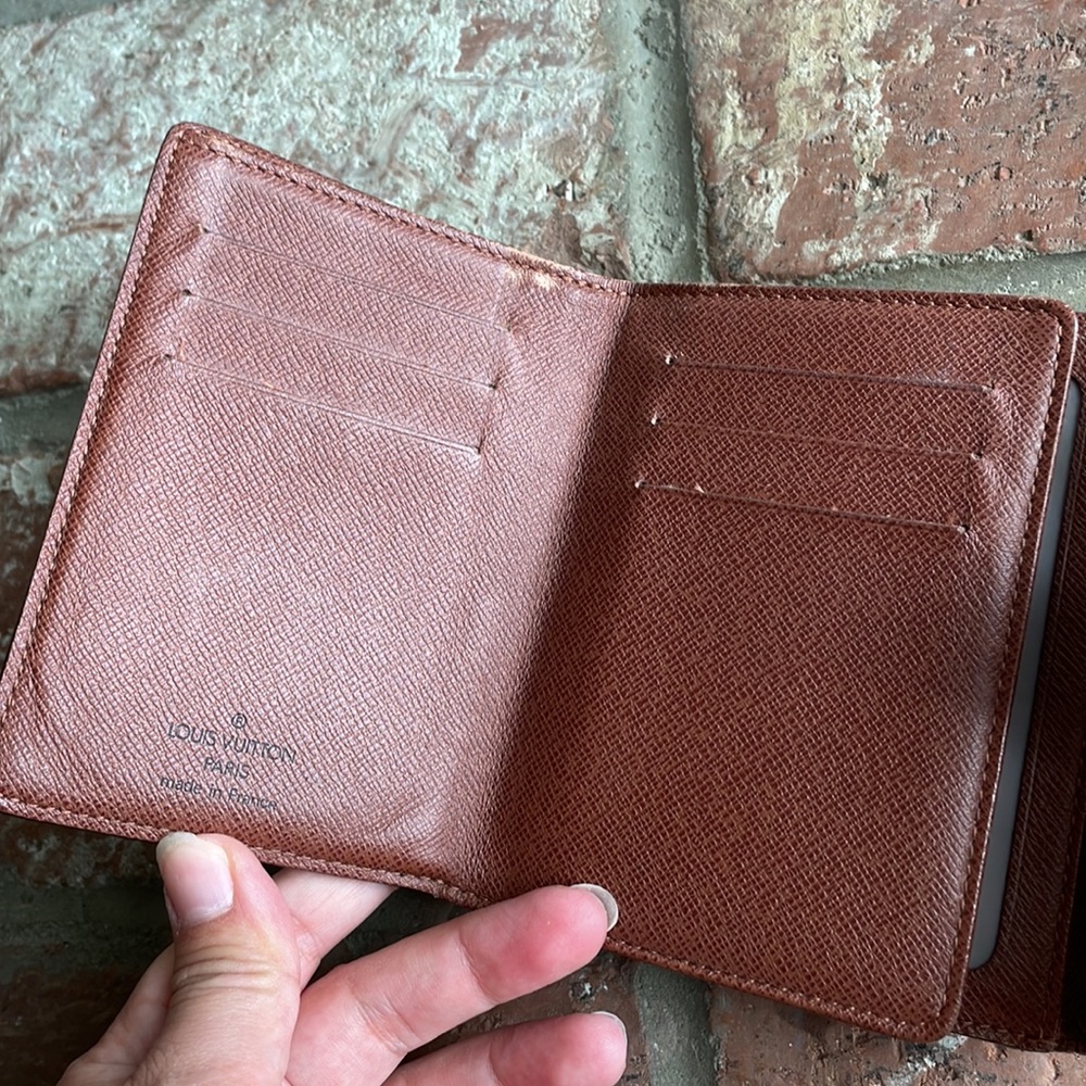 Louis Vuitton Clasp Wallet - Picture 10 of 14